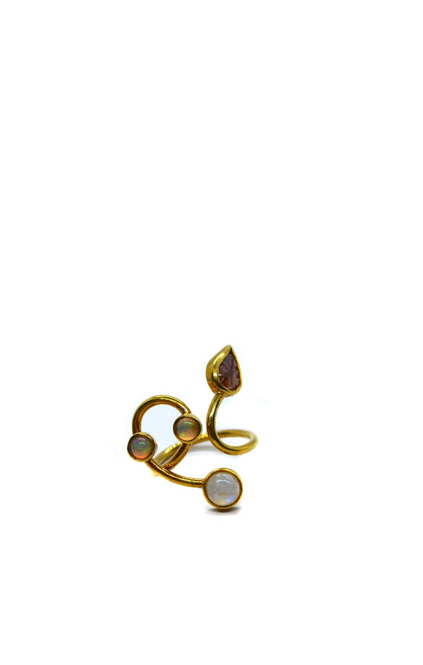 Details on Gold Leaves, Opals and Moonstone Ring